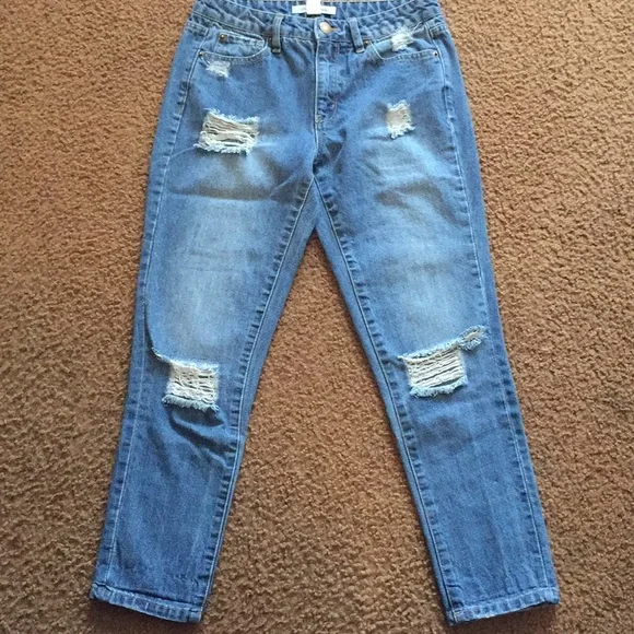 Life in Progress distressed Jeans Size 24 - Picture 3 of 6
